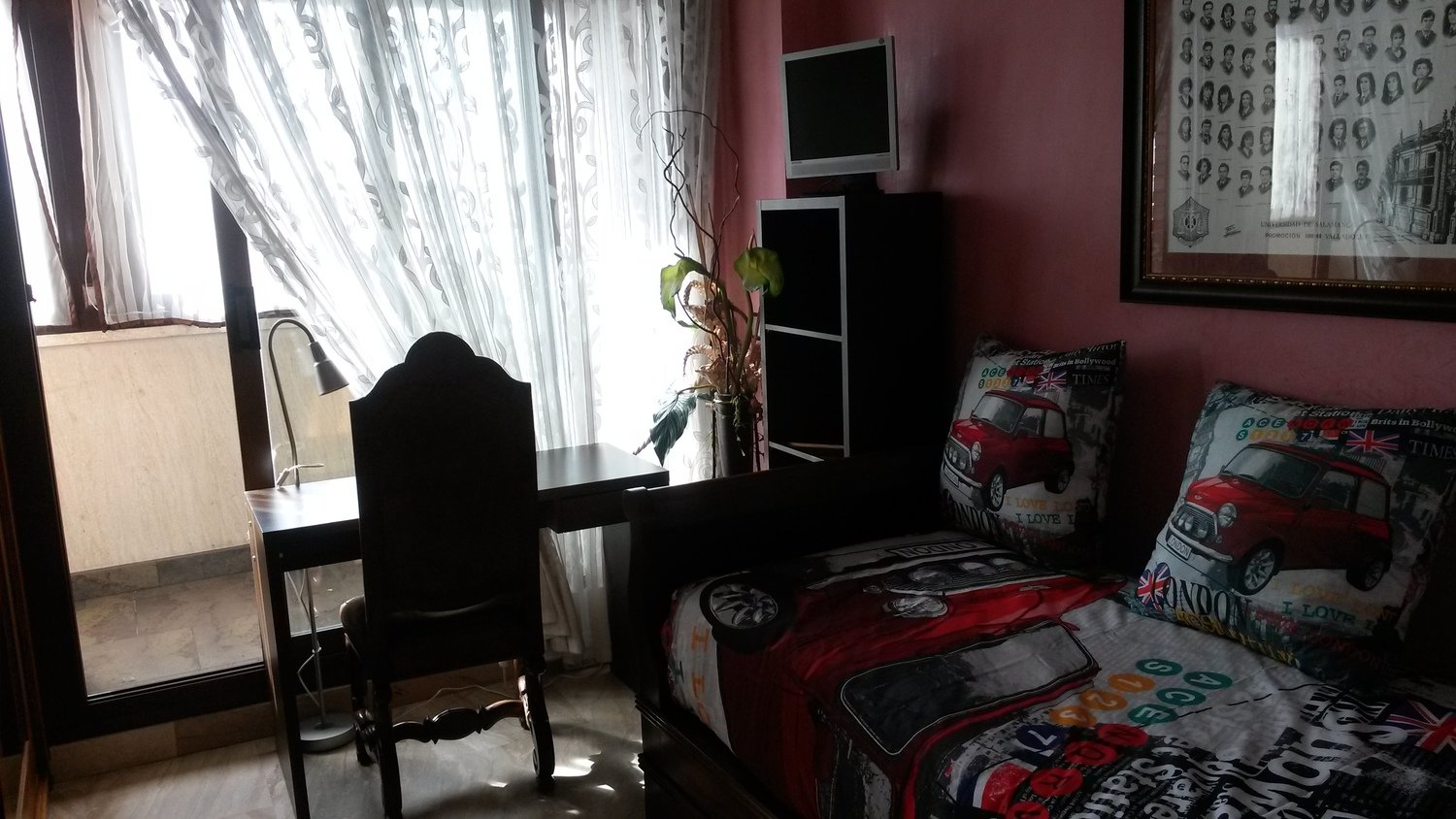 HABITACION INDIVIDUAL BAÑO PRIVADO  EN HOMESTAY VALLADOLID