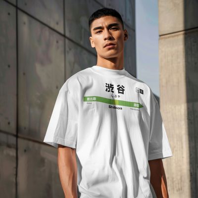 Shibuya - cartello stazione a Tokyo Shibuya - cartello stazione a Tokyo