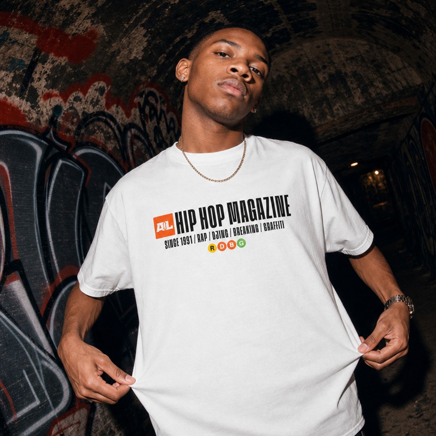 AELLE HIP HOP MAGAZINE T-SHIRT (SCRITTA NERA) AELLE HIP HOP MAGAZINE T-SHIRT (SCRITTA NERA)