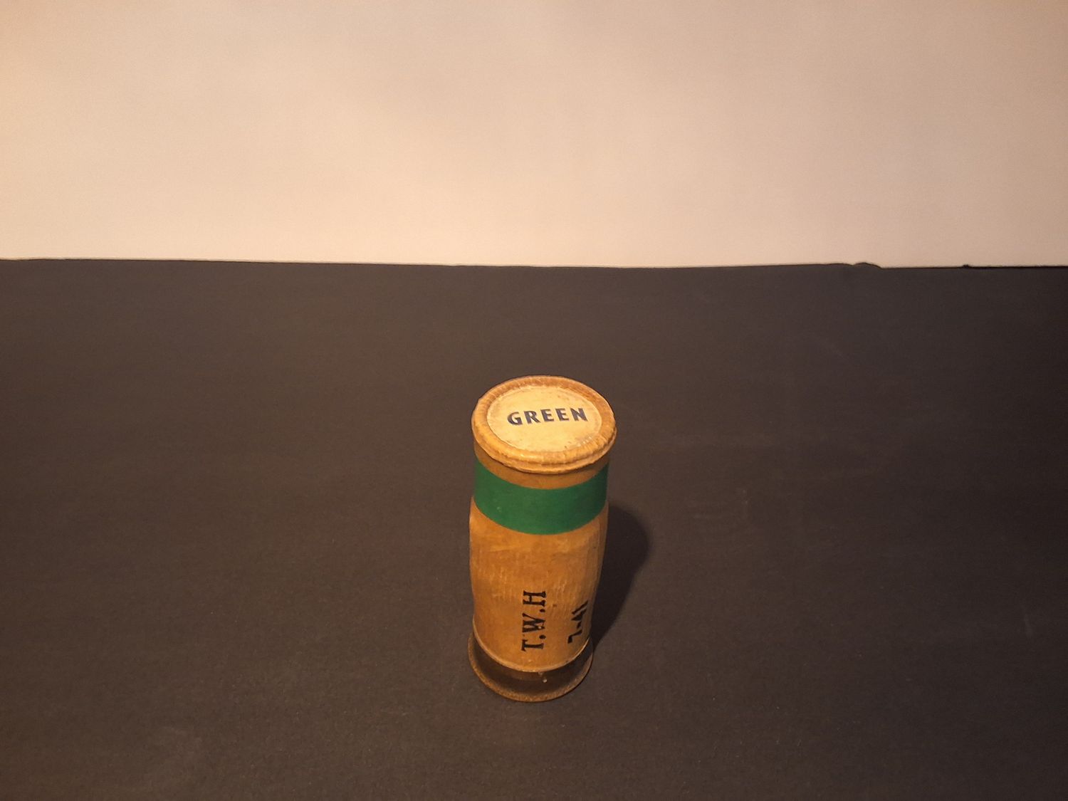 T.W.H. Flare Cartridge