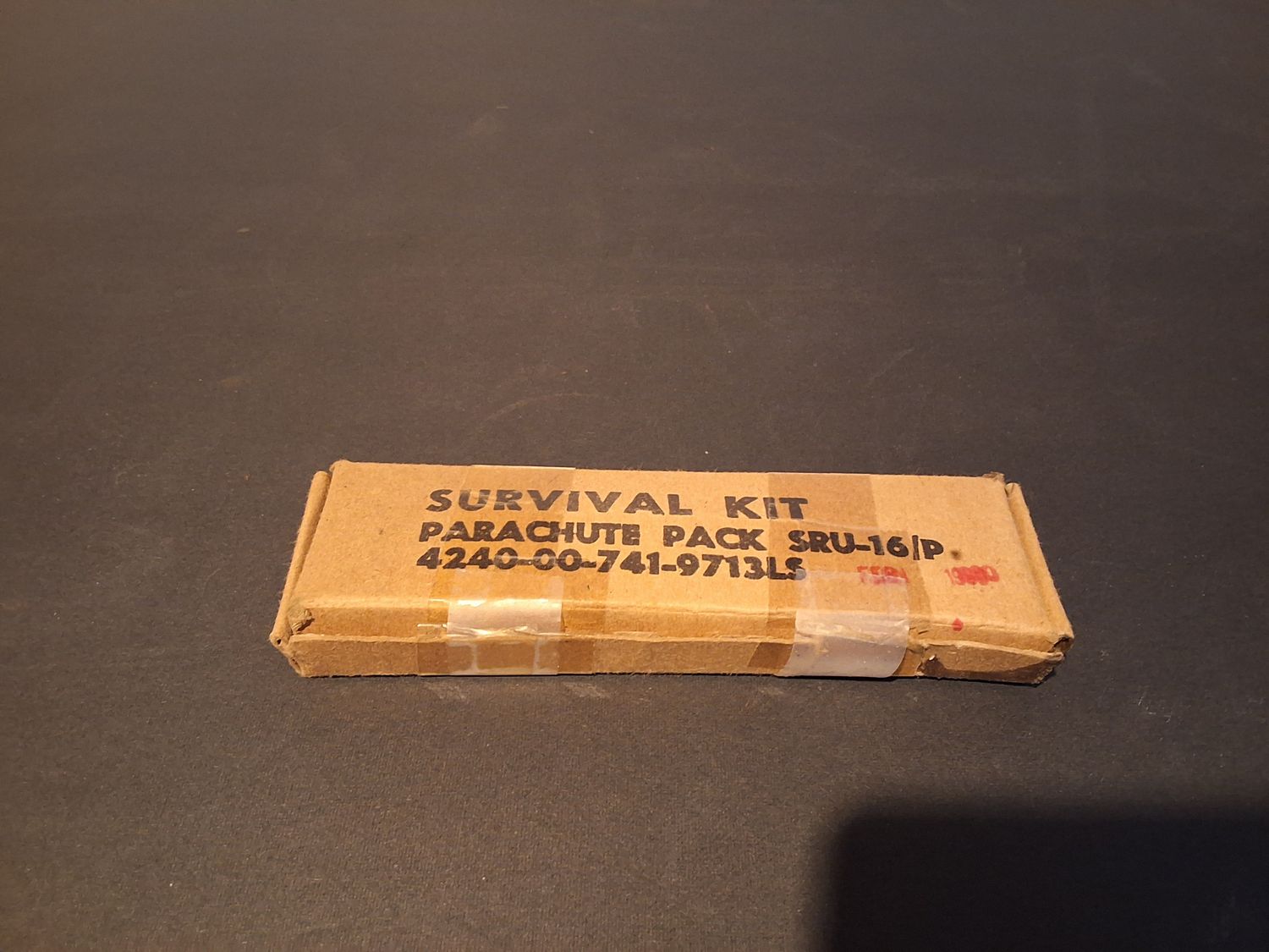 US SRU-16/P Parachute Surival kit