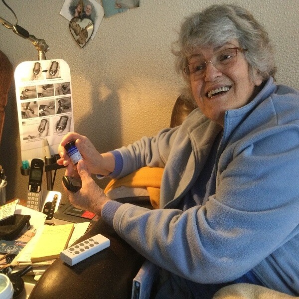 Blood glucose testing memory station
