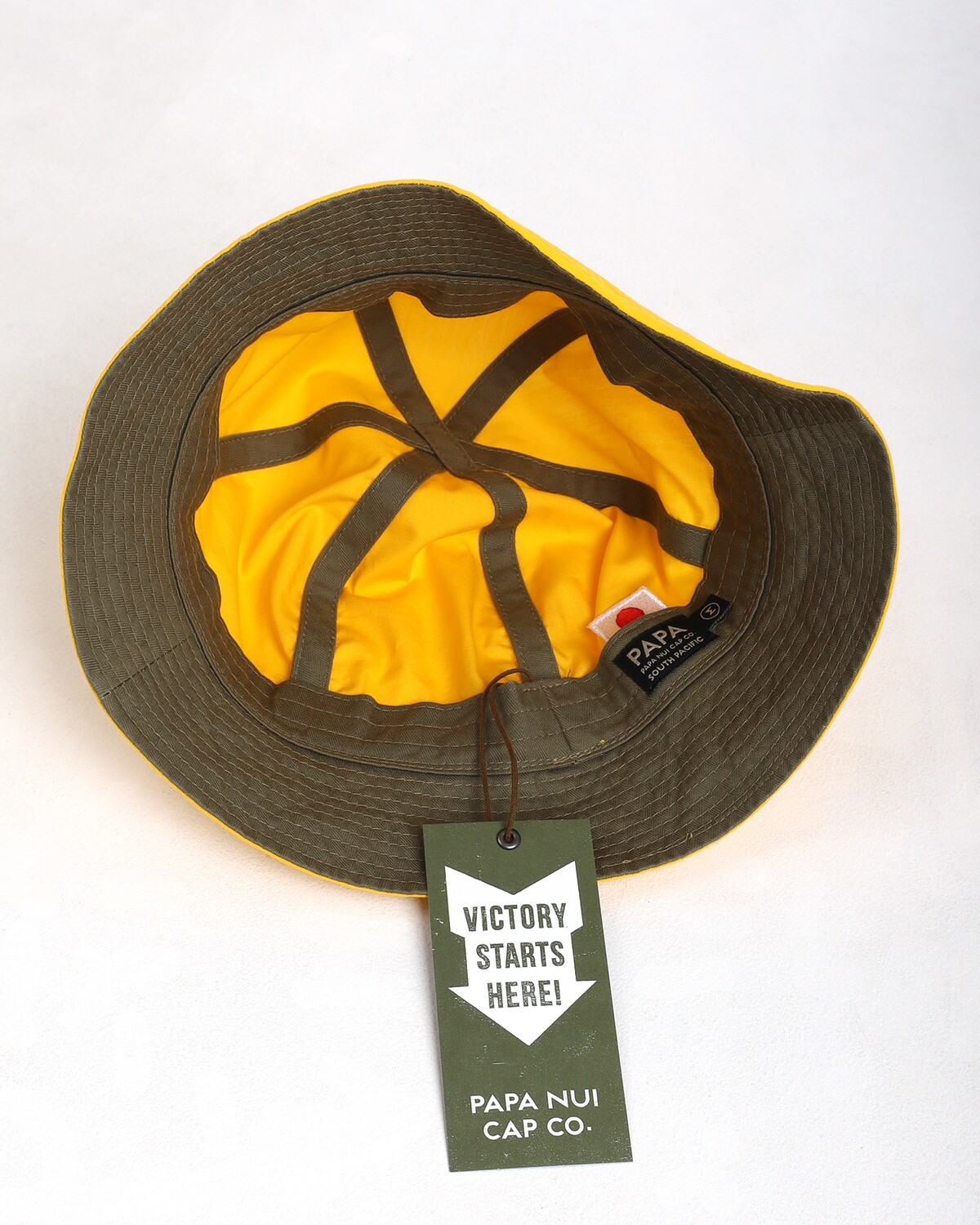 PAPA NUI BEACH MASTER IN YELLOW