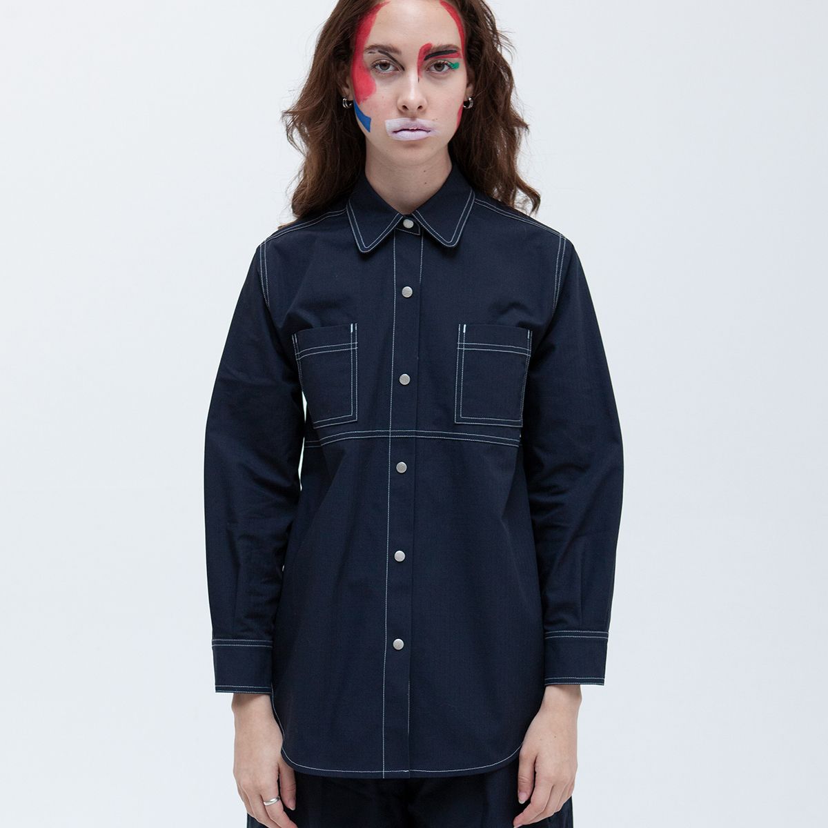 W'MENSWEAR CREW SHIRT IN NAVY