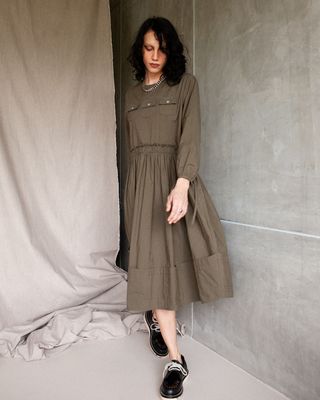 W'MENSWEAR TOURING DRESS IN GREEN W'MENSWEAR TOURING DRESS IN GREEN