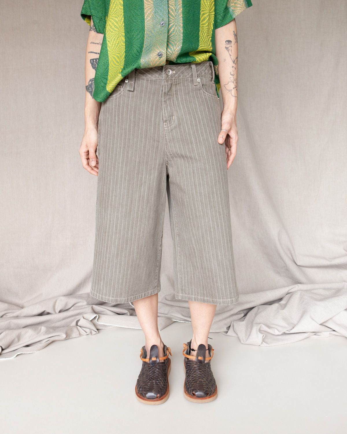 W&#39;MENSWEAR BOWL SHORTS IN BROWN