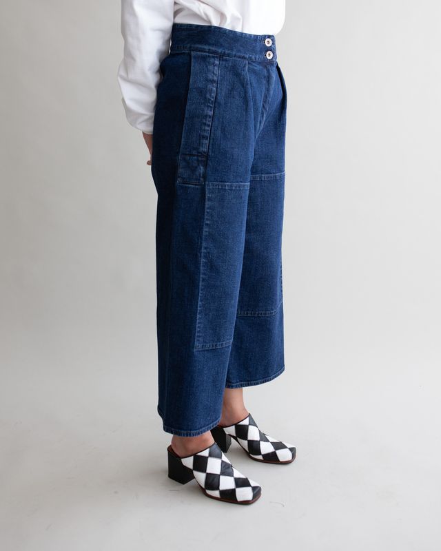 W'MENSWEAR BURNOUT PANTS IN WASHED DENIM