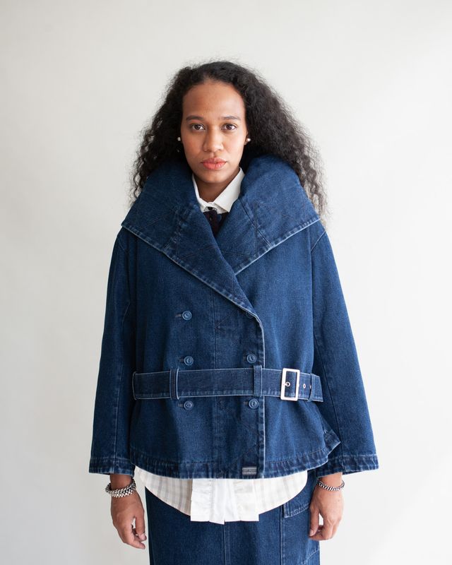 W'MENSWEAR SHORT MACKINAW COAT IN WASHED DENIM