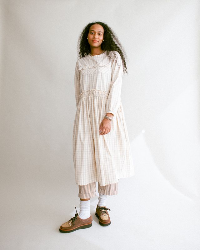 W&#39;MENSWEAR TOURING DRESS IN OFF-WHITE