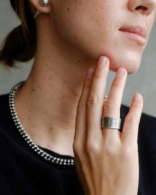 BEATEN SILVER RING
