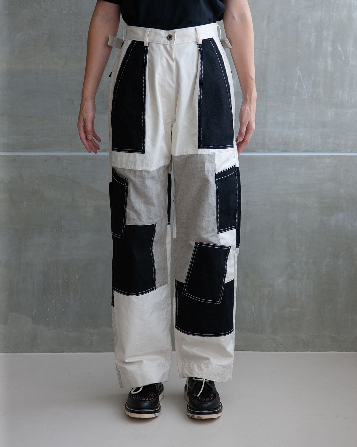 GOOD 'OL WHATS-HER-FACE UNISEX FREEDOM FLIGHT PANTS IN BLACK AND WHITE GOOD 'OL WHATS-HER-FACE UNISEX FREEDOM FLIGHT PANTS IN BLACK AND WHITE