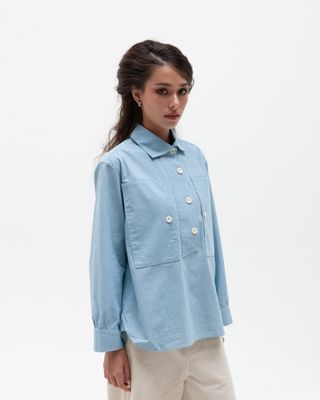 W'MENSWEAR PULLOVER SMOCK IN BABY BLUE