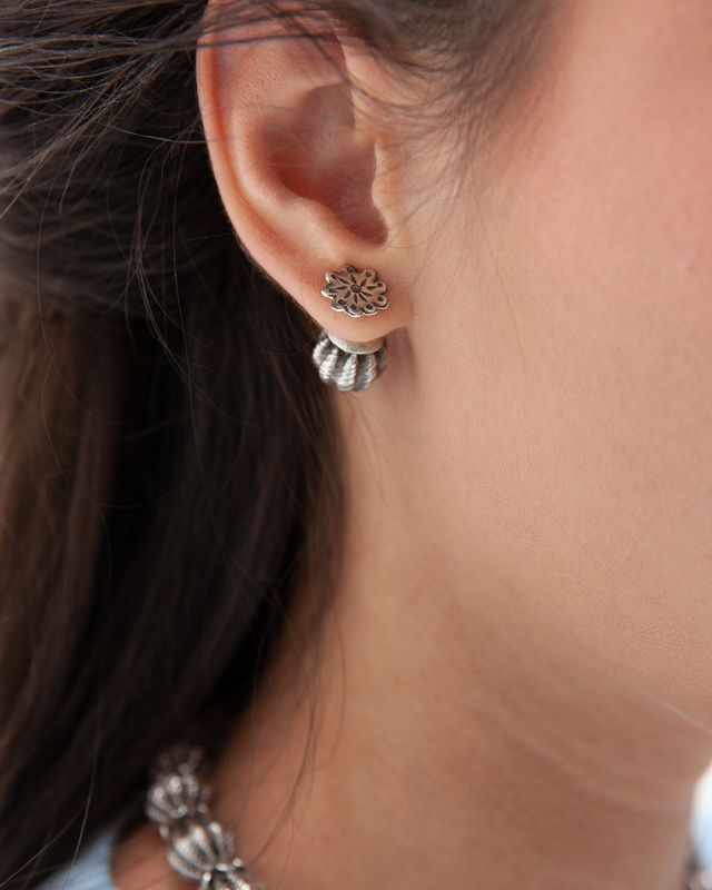 W'MENSWEAR 'OPIUM WAR' OPIUM BUD STUD W'MENSWEAR 'OPIUM WAR' OPIUM BUD STUD