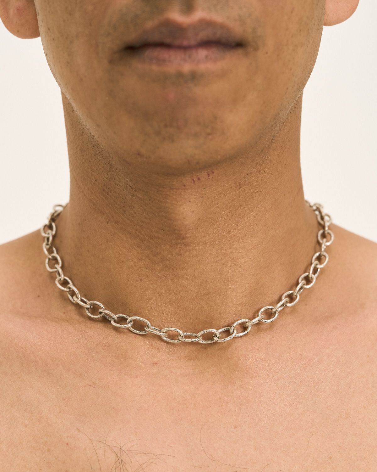 SILVER LOCK CHAIN CHOKER SILVER LOCK CHAIN CHOKER