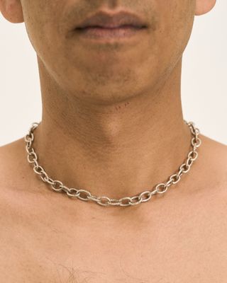 SILVER LOCK CHAIN CHOKER SILVER LOCK CHAIN CHOKER