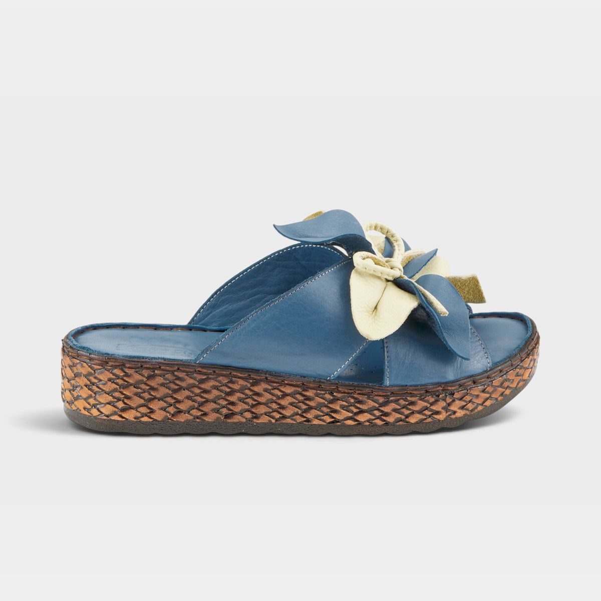 HILARY LEATHER SLIDE SHOE