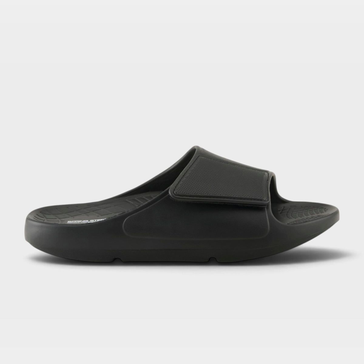 Spring Step Men's Davidson Adjustable Recovery Slides | Black