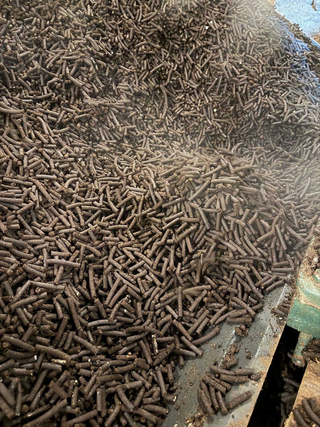 Granulowany Obornik 25 kg Koński GRANULOWANY Wiosenny Nawóz EKOLOGICZNY