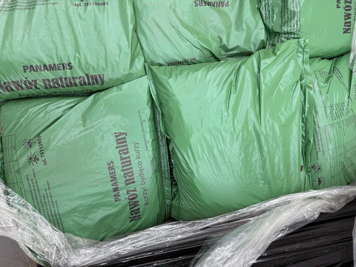 Obornik GRANULOWANY 25 KG Nawóz Bydlęcy Kurzy Eko do ogrodu JESIENNY