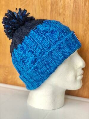 Kickstart Apres Bobble Hat
(Azure Blue/ Navy Blue)