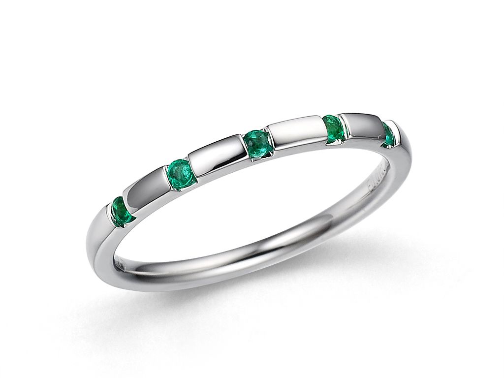 18K金祖母绿戒指