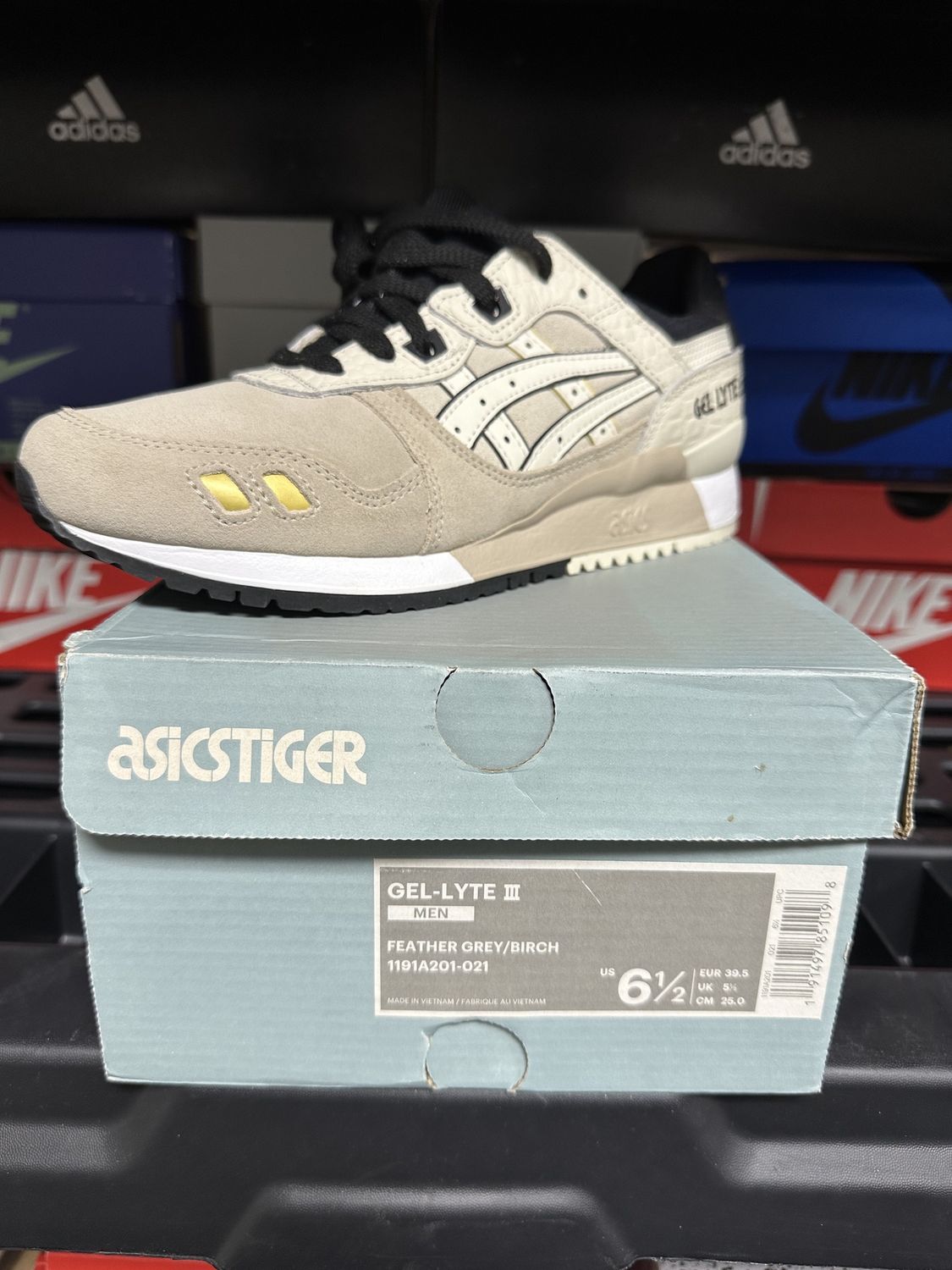 Sz 6.5M- Asics GEL-LYTE II FEATHER GREY/BIRCH