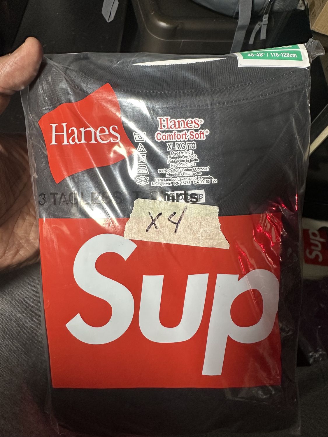 Supreme Hanes Tagless T shirts BLK