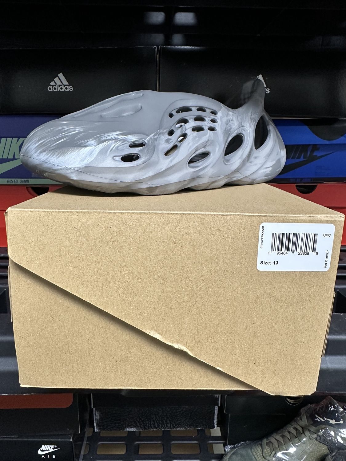 Sz 13-adidas Yeezy Foam RNR MX Granite