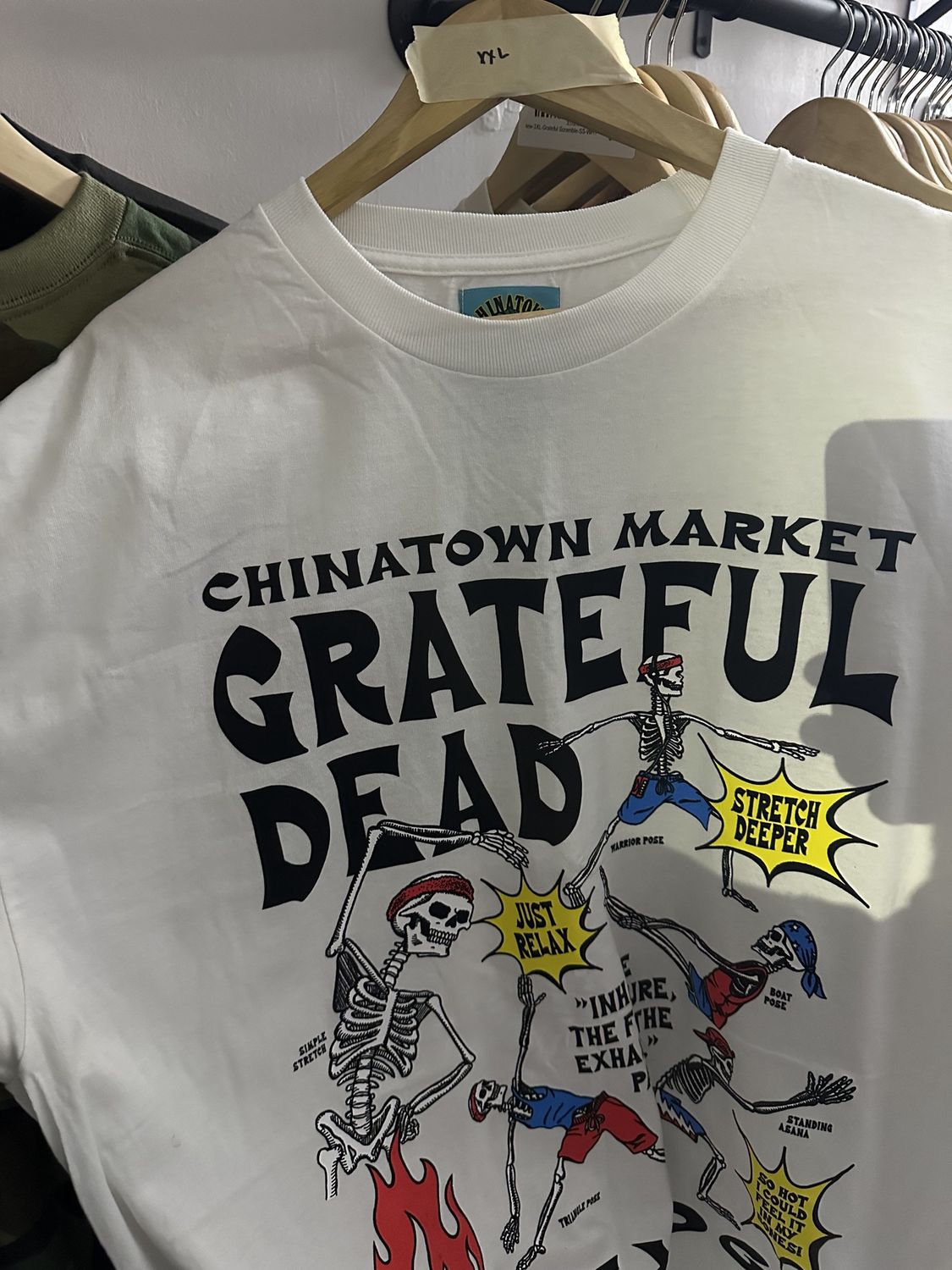 XXL-Chinatown Market Grateful Dead "Hot Yoga" T-shirt