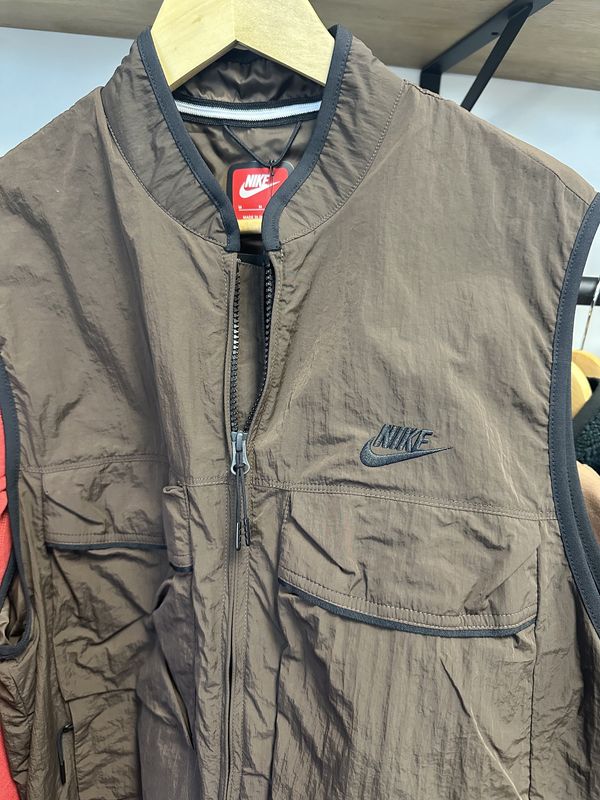 L- Brown Nike Vest