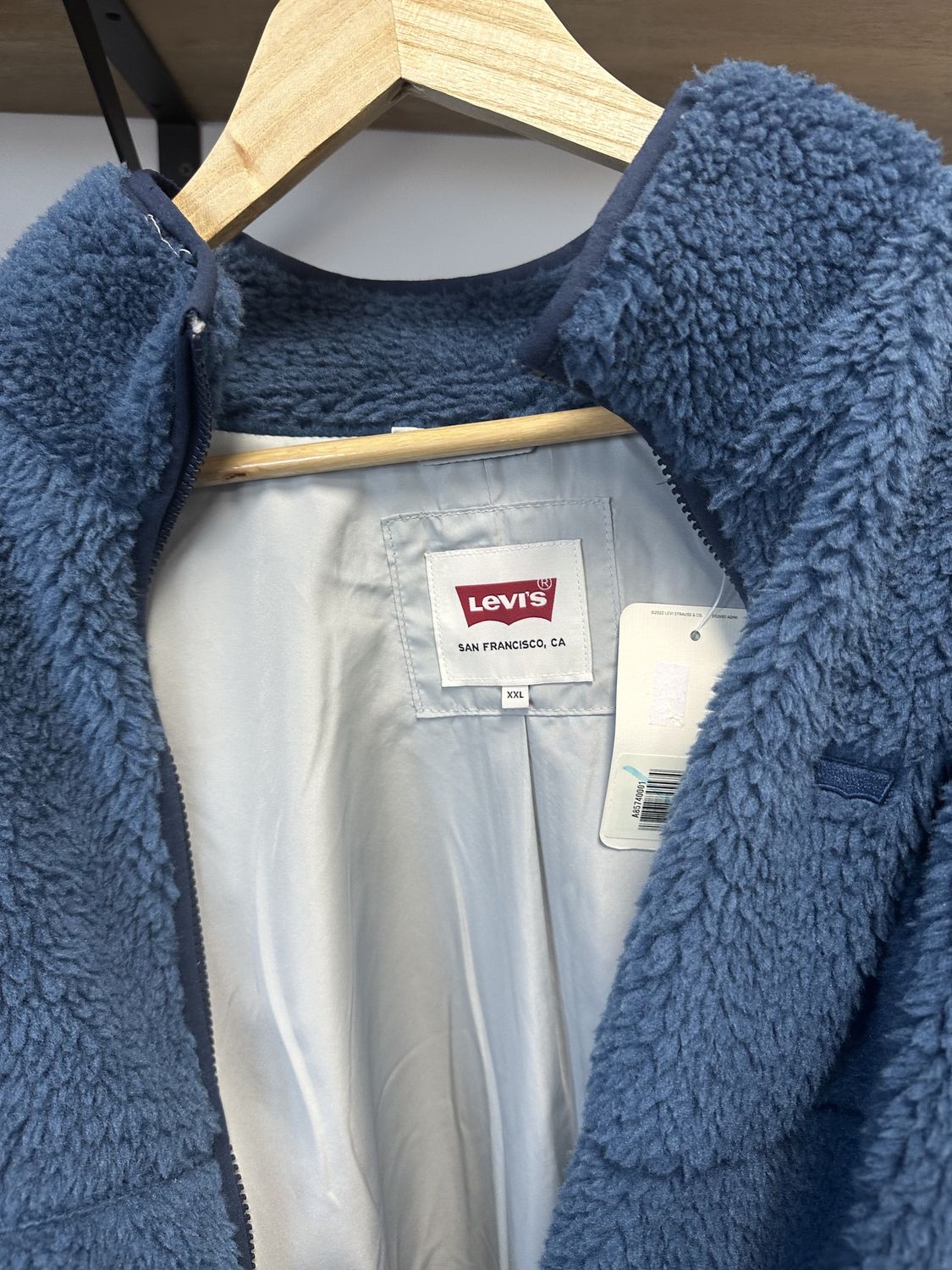 New-XXL-Levi Blu Furry Jacket