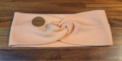 Hehkumpi koralli merinovillapanta värianalyysin mukaan keväälle