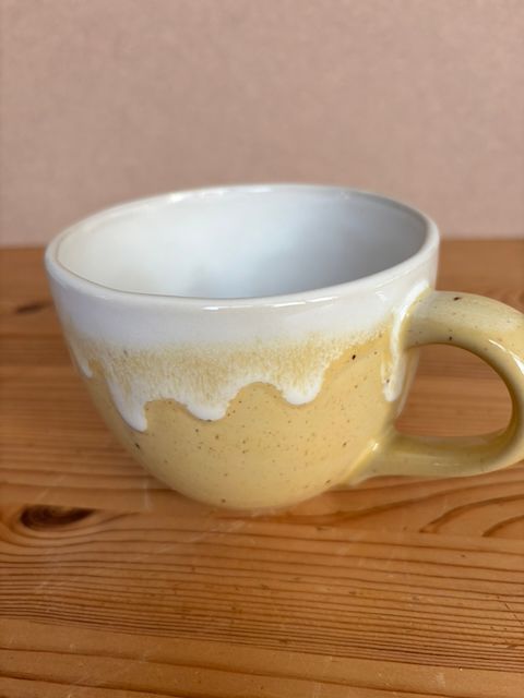 Jumbobecher, Glasurfarbe: Calcitgelb