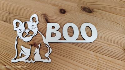 Tiermotiv mit Namen hängend