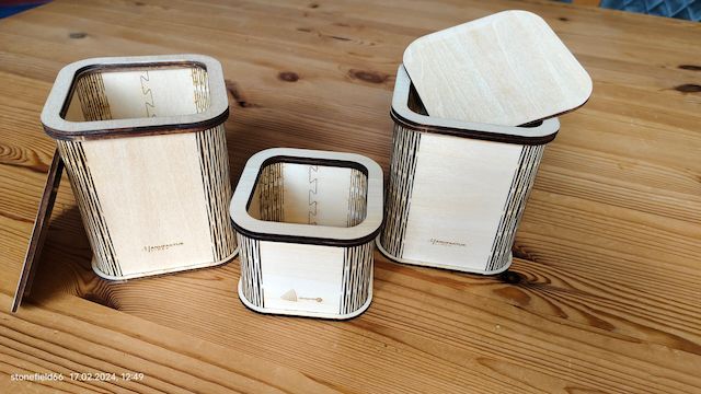 Exklusives Holzdöschen groß