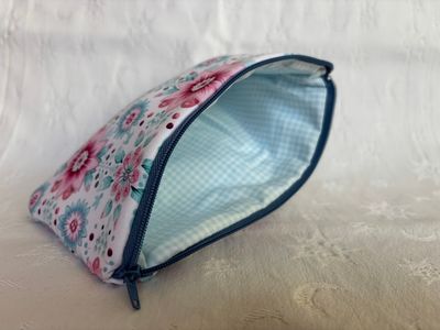 Stofftäschchen mit Reißverschluss