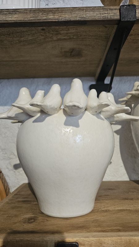 Vase Birds