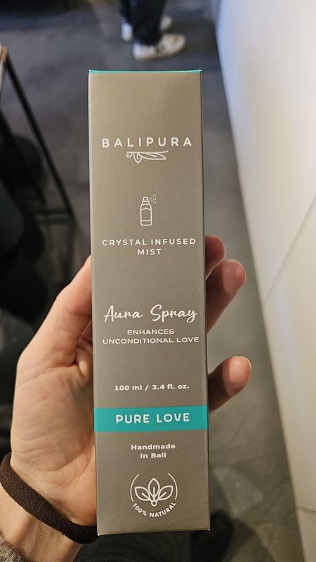 Aura Spray