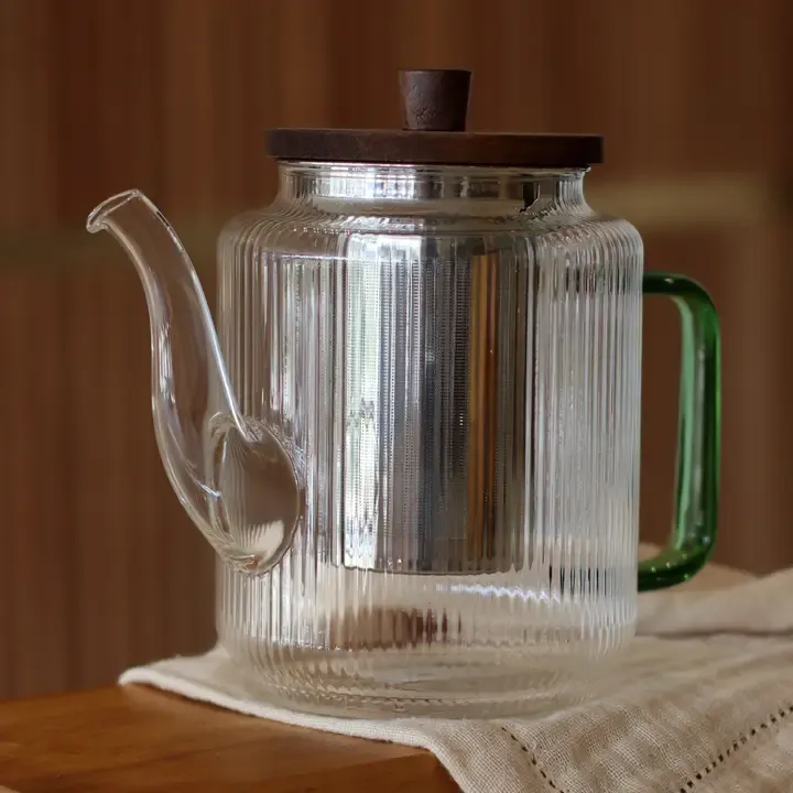 Karl Teapot 1.2L in Borosilicate Glass  - Jade Handle