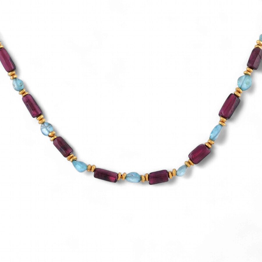 Necklace Petal Stones, Color: Garnet + Apatite
