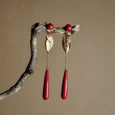 Upcycled Earrings Leaf  Red Colar Quartz