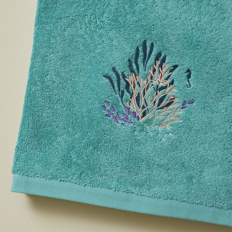 Océan Aqua Embroidered Towel