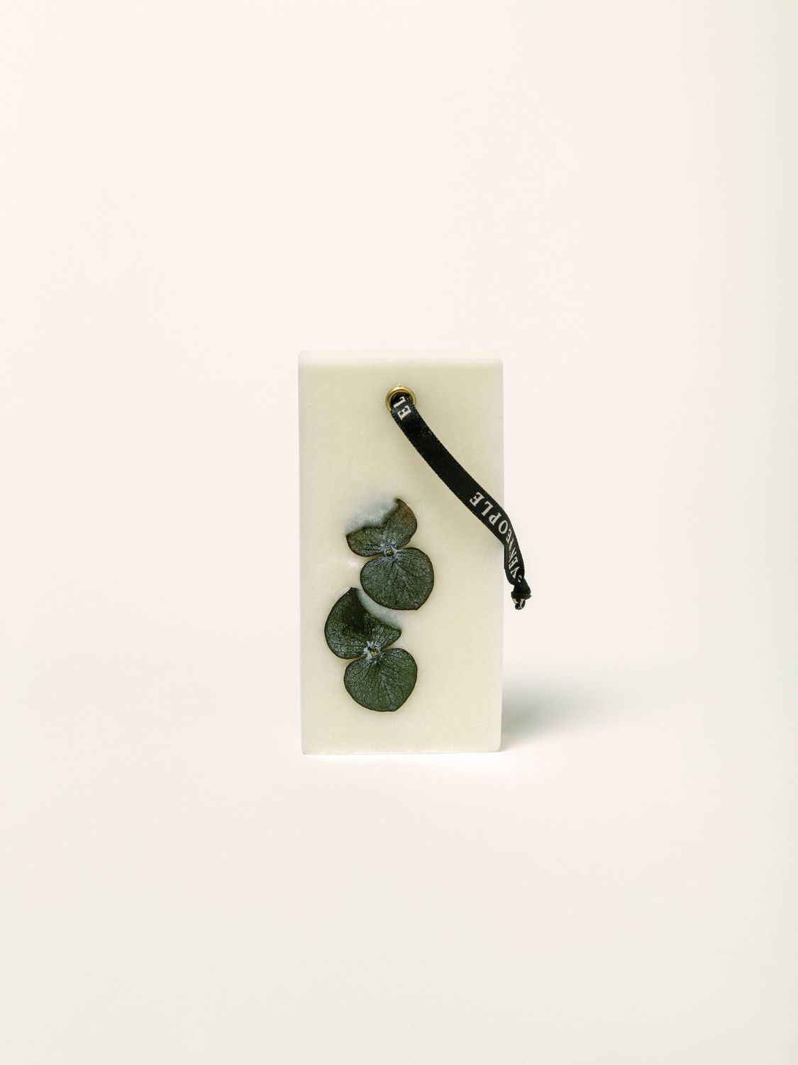 08 Sea Salt, Jasmine and Cedarwood Closet Wax Bar Freshener, Size: Large