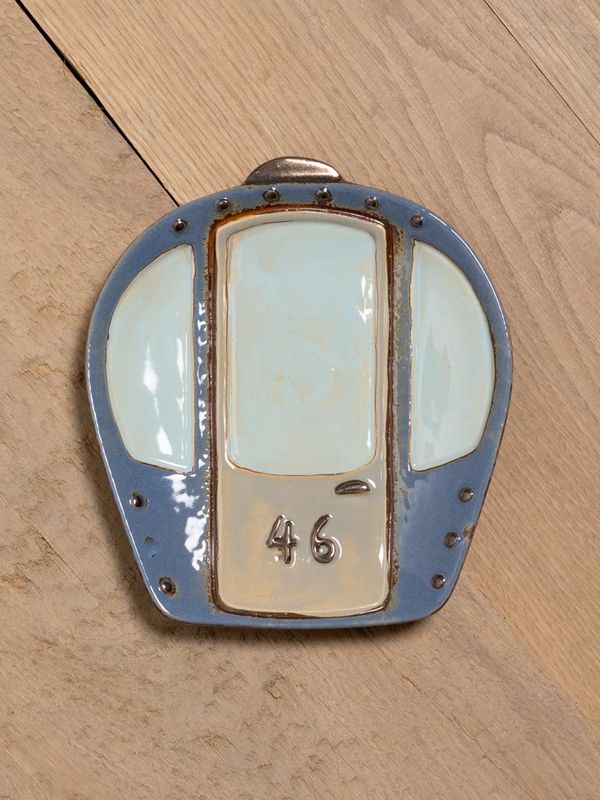 Small cable cars dishes