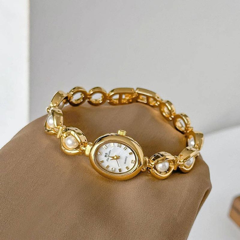 Ostrich - Luxury Pearl Strap Retro Fashion Women's Watch