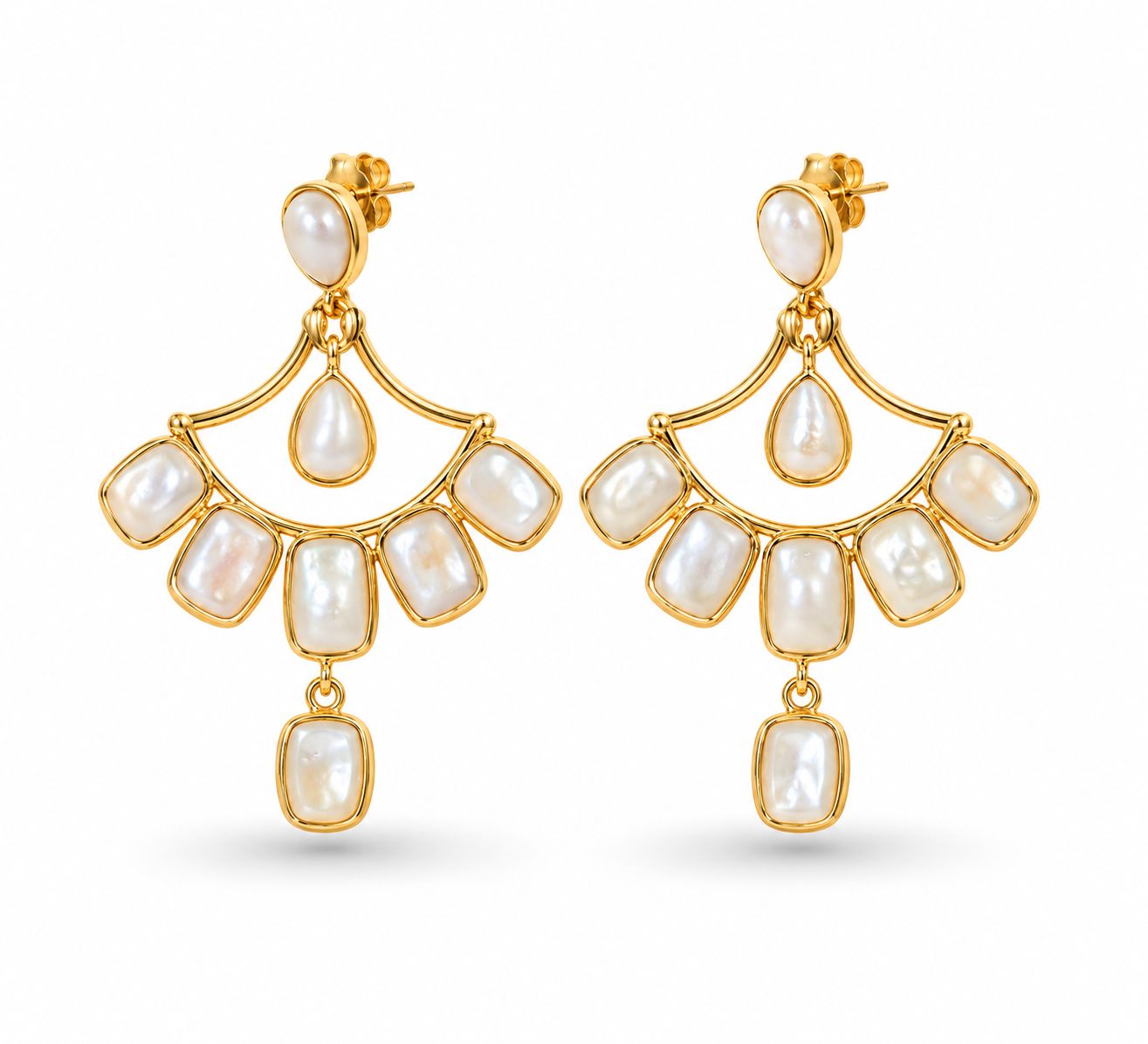 Earrings Stud - Mother of Pearl