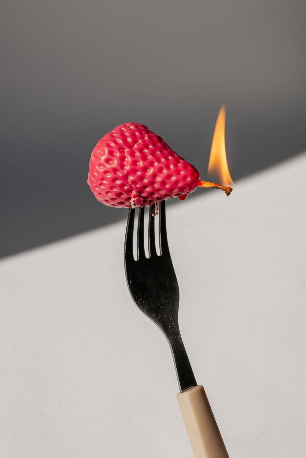 Realistic Strawberry Candle, Pack Size: Pack Of 7