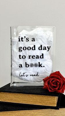 IT'S A GOOD DAY TO READ A BOOK VASE