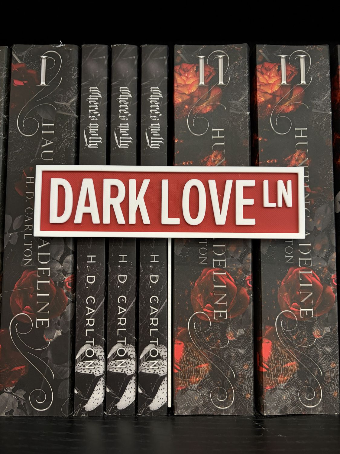 DARK LOVE LN