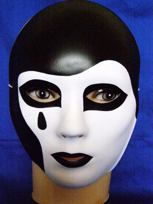 Attractive Mask with Gorgeous Look !
